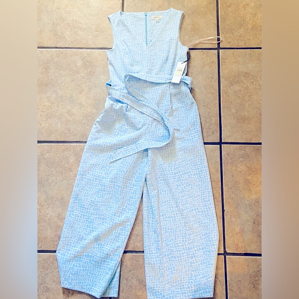 Pant suit